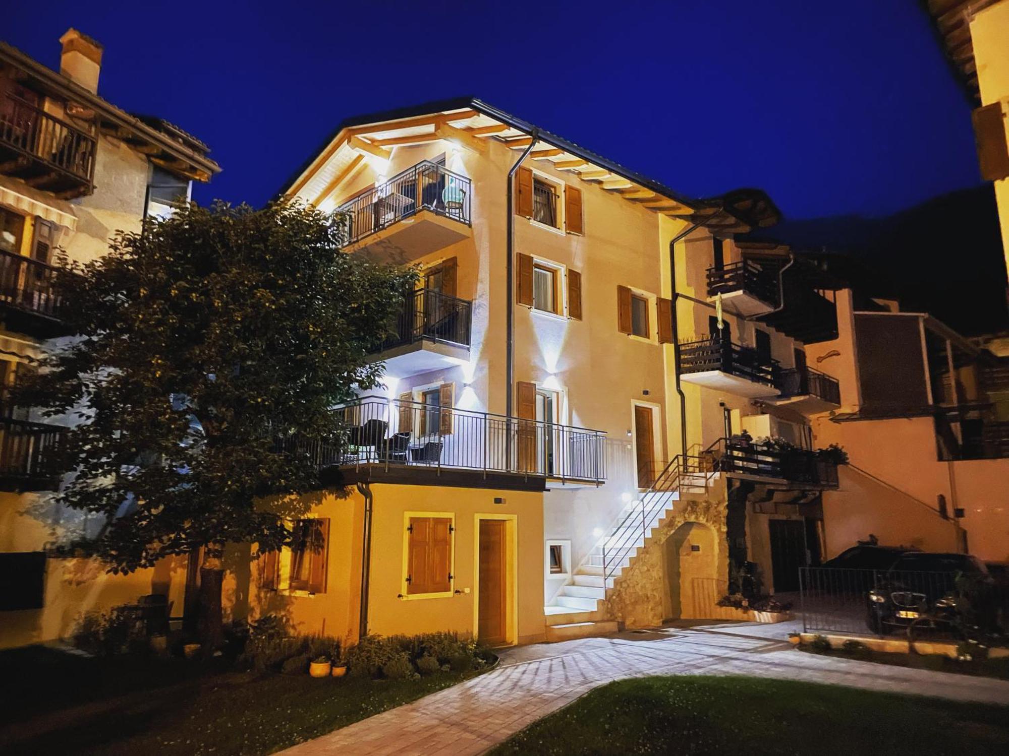 B&B Nalu Arco Exteriör bild